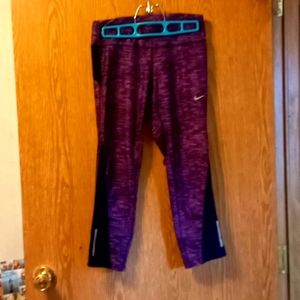 Nike dri fit leggings